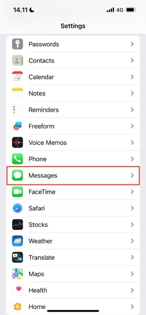 Снимок экрана, показывающий, где найти настройки сообщений в iOS