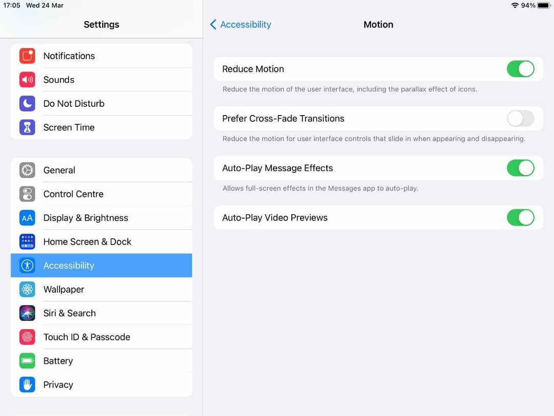 आईपैड सेटिंग्स में मोशन विकल्प को कम करें।