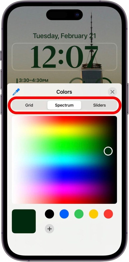 Anda dapat menggunakan kotak warna, spektrum, atau penggeser untuk memilih warna yang Anda inginkan.