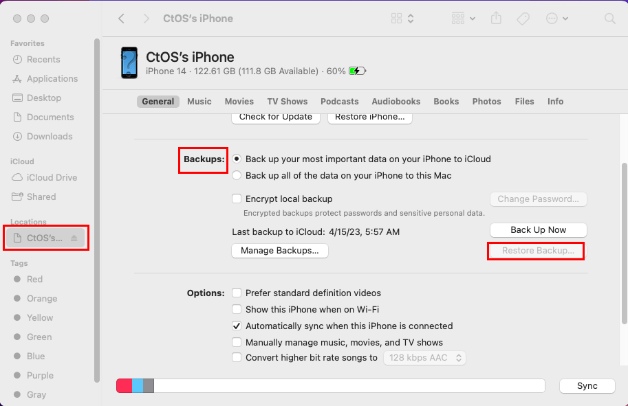 iPad vagy iPhone visszaállítása Mac biztonsági másolatból