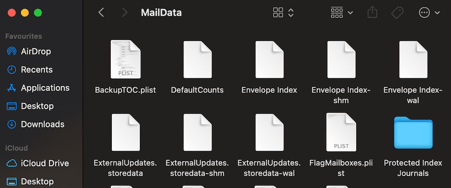 مجلد Apple MailData