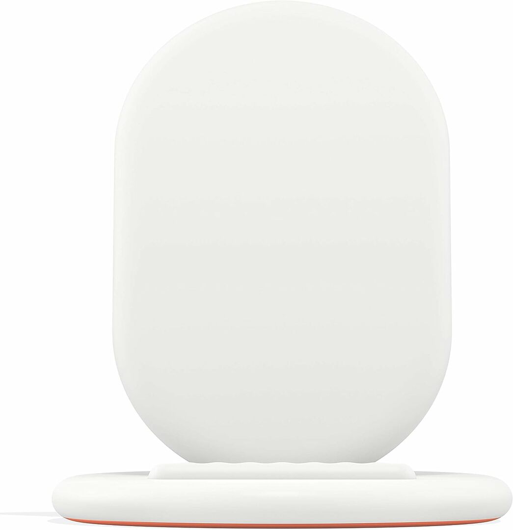 Pixel Stand è un caricabatterie wireless da 10 W compatibile con Pixel 3, Pixel 4 e Pixel 5. Oltre a caricare il telefono, trasforma Pixel anche in un dock intelligente con allarmi, foto e ora controlli domestici.