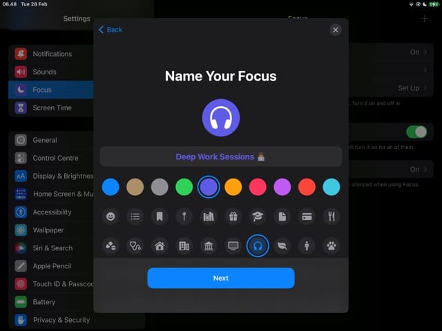 لقطة شاشة توضح كيفية تخصيص ألوان وأيقونات iPad Focus Mode