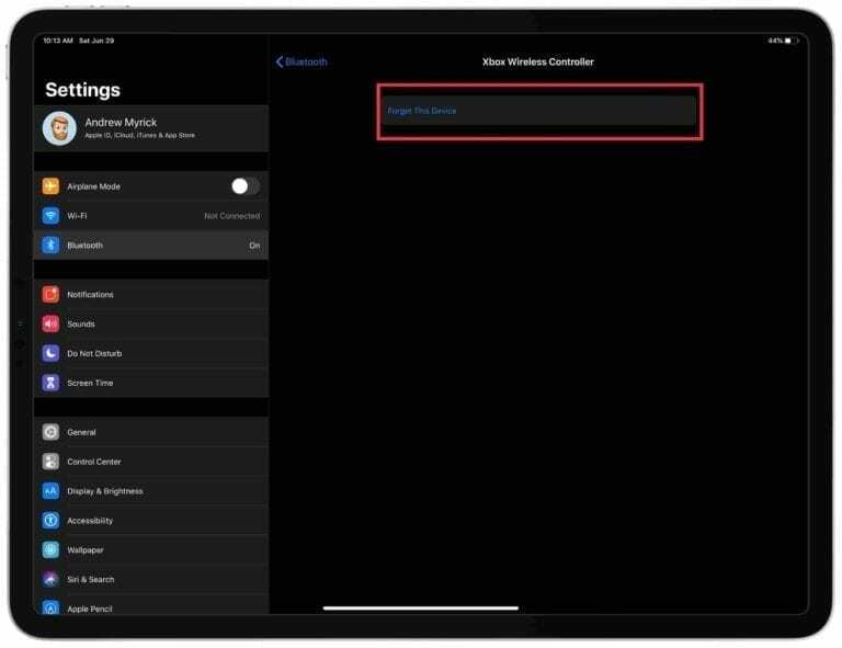 Unpairing Game Controller لـ iPadOS