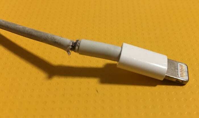 trasig iphone lightning-kabel