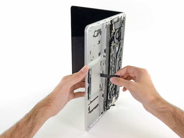 MacBook mendapatkan perbaikan trackpad.