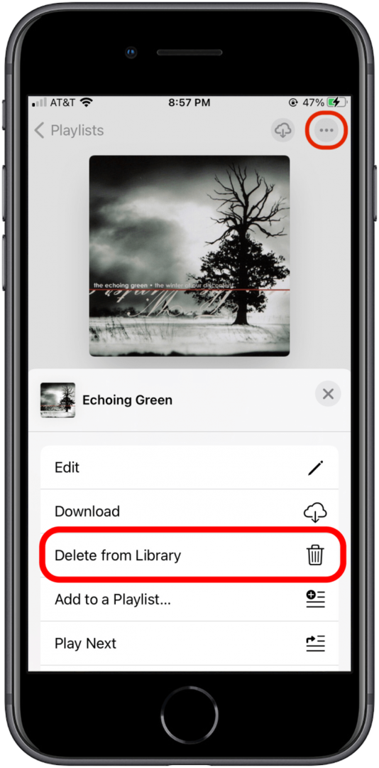 حدد خيار الحذف من المكتبة من قائمة Apple Music.