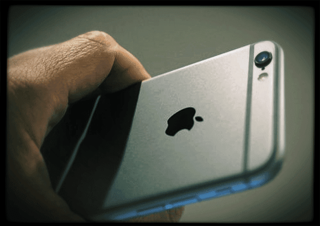 Prihodnji iPhone bi lahko vseboval senzorje oprijema za iPhone