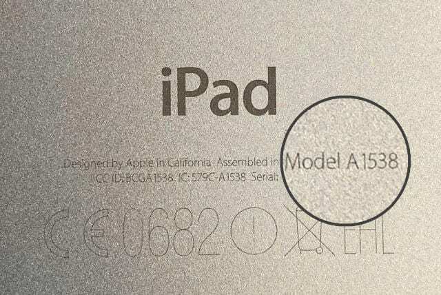Номер модели на задней панели iPad