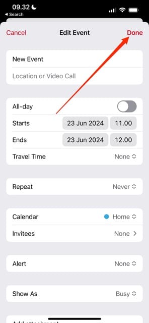 Skjermbilde som viser hva du skal gjøre når du har endret klokkeslettet i Apple Calendar for iOS