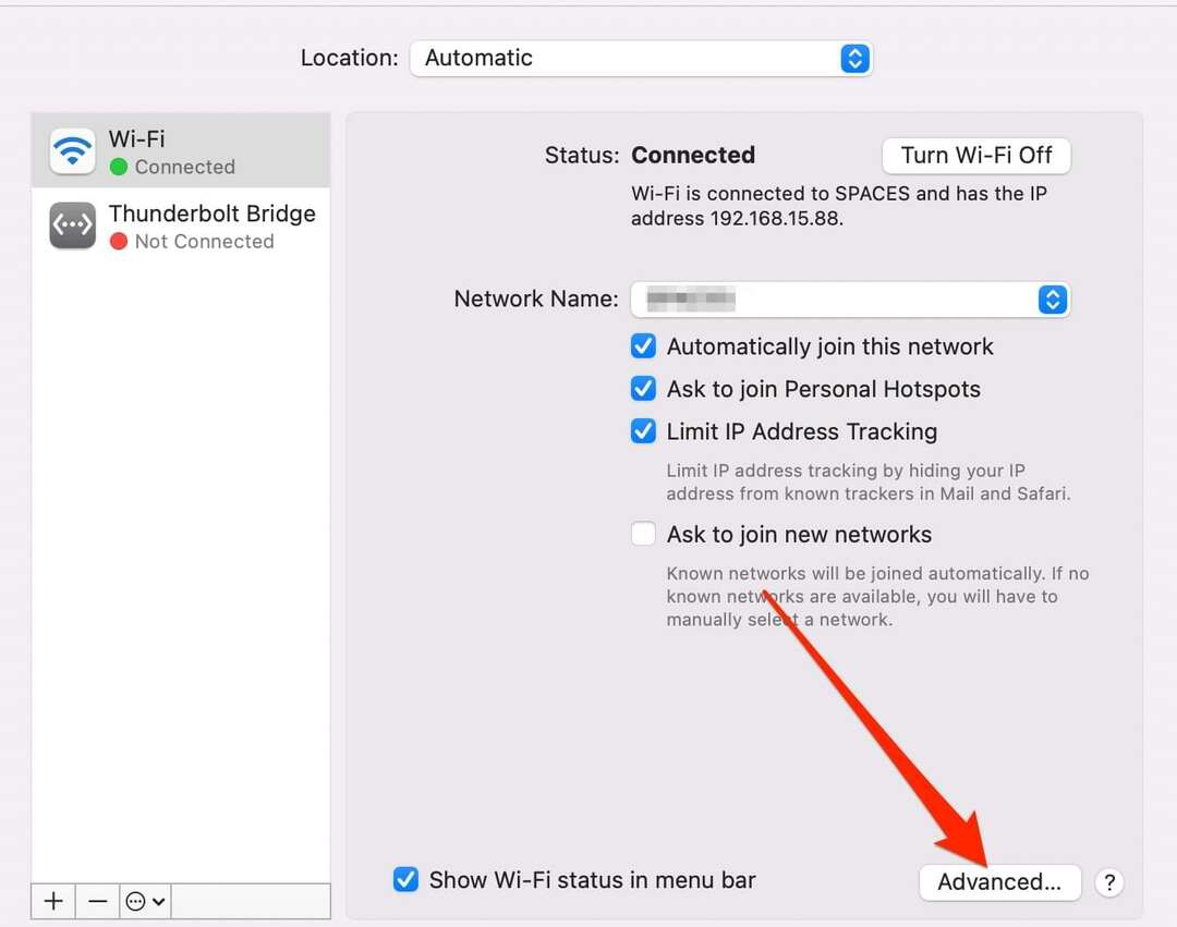 Skärmdump som visar knappen Avancerat i Mac Network-ikonen