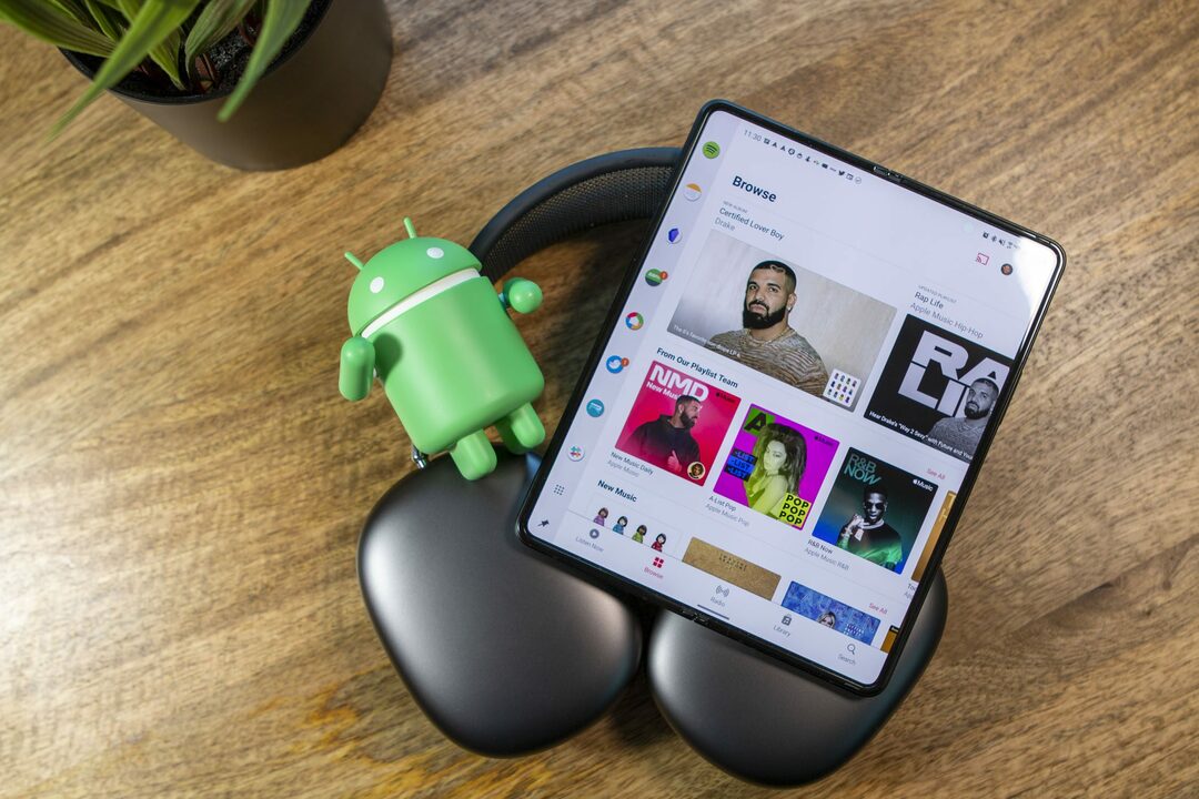 Android Hero와 함께 AirPods Max를 사용하는 방법