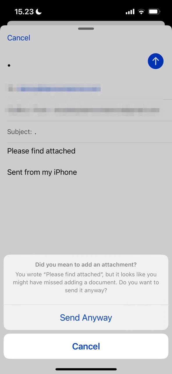 Posnetek zaslona, ​​ki prikazuje manjkajočo podrobnost v sistemu iOS 16 v aplikaciji Pošta