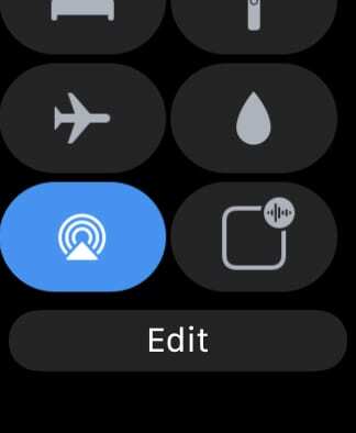 Opțiunea Anunțați mesaje în Centrul de control pe Apple Watch este dezactivată