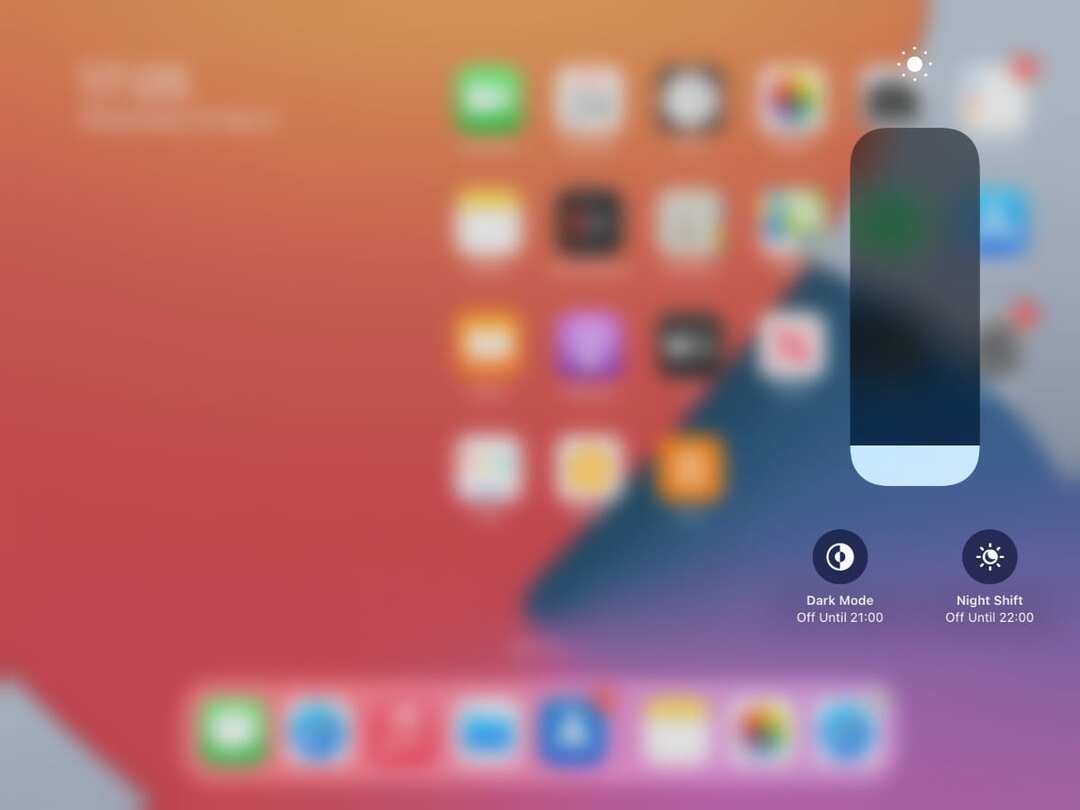 Luminosité de l'écran de l'iPad dans Control Center.