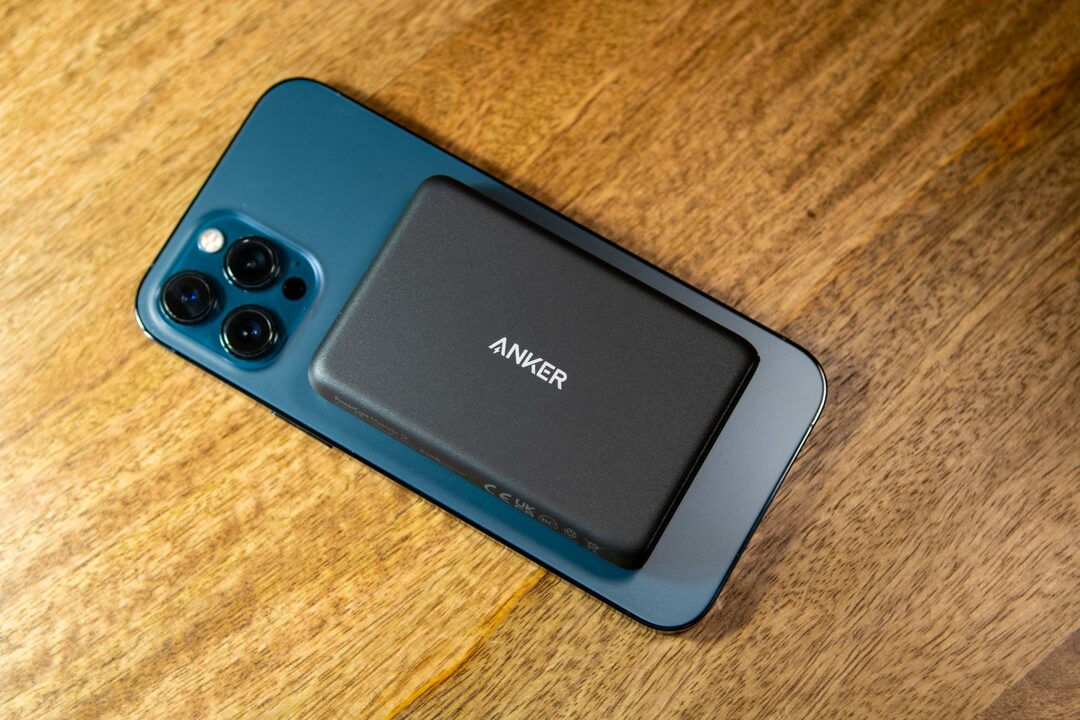 Лучший аккумулятор MagSafe Anker PowerCore 5K