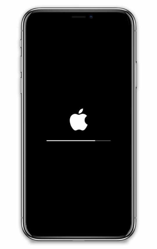 přilepená na logo Apple po aktualizaci iOS
