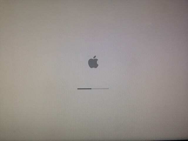 λογότυπο mac-stuck-on-apple