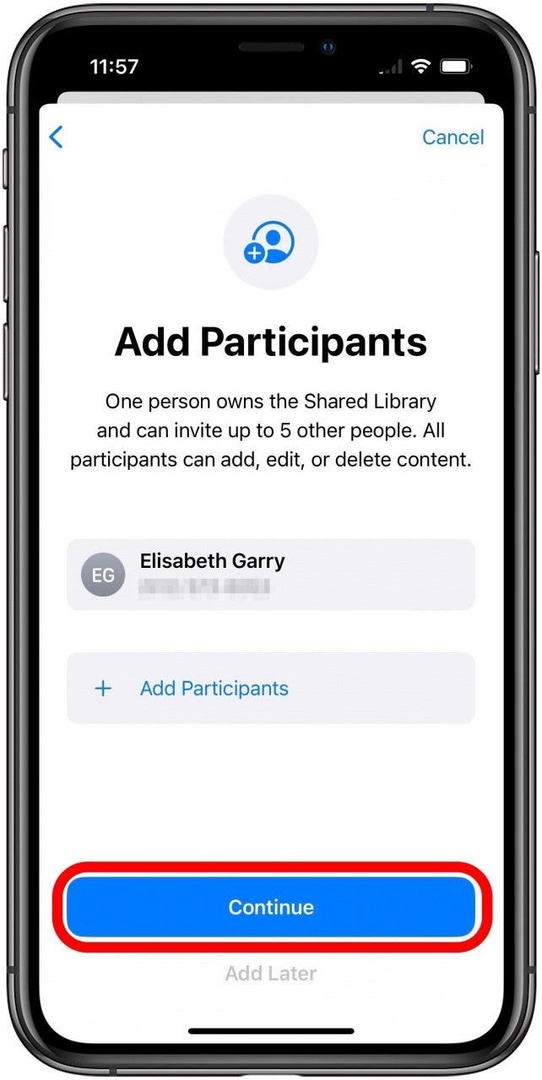 साझा की गई फ़ोटो लाइब्रेरी प्रतिभागियों को जोड़ें स्क्रीन जिसमें एक प्रतिभागी जोड़ा गया है और जारी रखें बटन चिह्नित है।