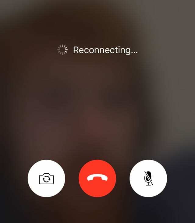 FaceTime จะเชื่อมต่อใหม่หรือตัดการเชื่อมต่อสาย iOS. เสมอ