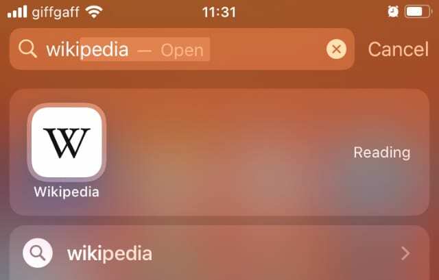 Etsitään Wikipediaa Spotlightissa iPhonessa