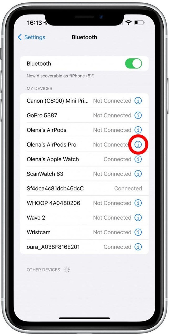 ליד ה-AirPods שלך, הקש על סמל i - כיצד לאפס את ה-Airpod pro