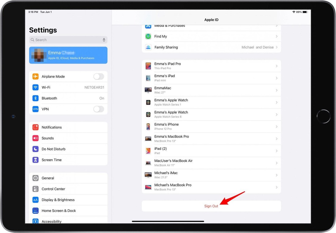 Ketuk Keluar untuk keluar dari iCloud di iPad