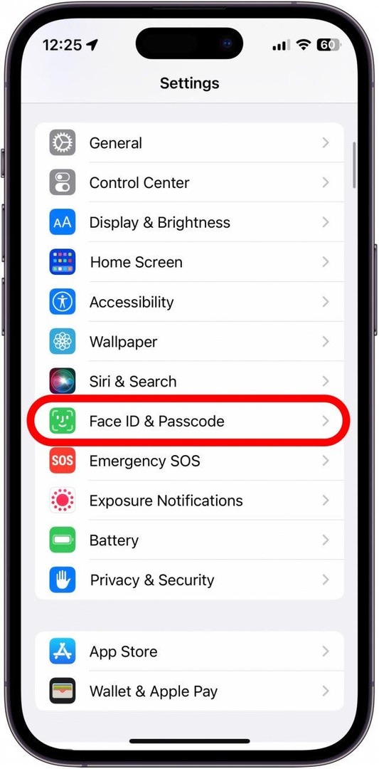 Отворете Настройки и докоснете Face ID & Passcode.