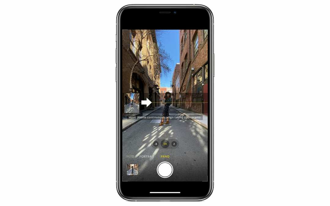 Камера iPhone в режимі панорами