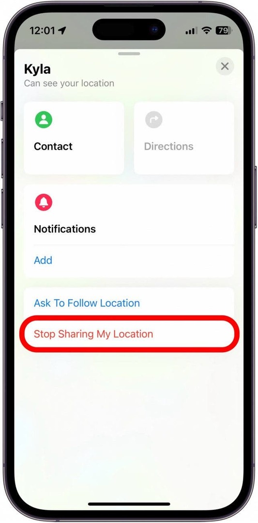 شاشة العثور على الأشخاص على iPhone مع زر إيقاف مشاركة موقعي محاط بدائرة باللون الأحمر 