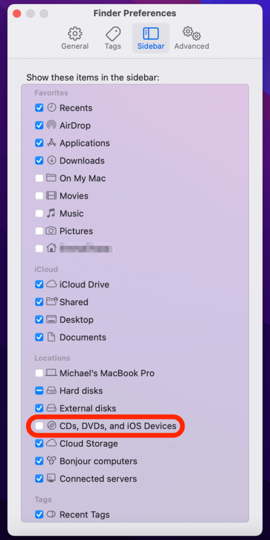 मेरे iPhone को मेरे Mac से कैसे कनेक्ट करें, इसके लिए CD, DVD और iOS डिवाइस के बगल में स्थित चेकबॉक्स पर क्लिक करें