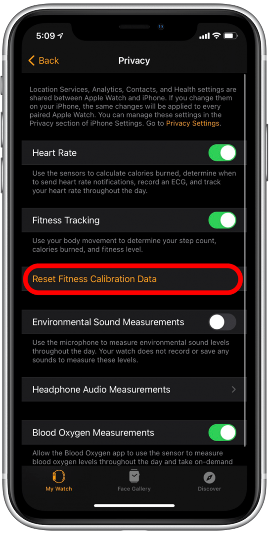 Seleccione Restablecer datos de calibración de fitness