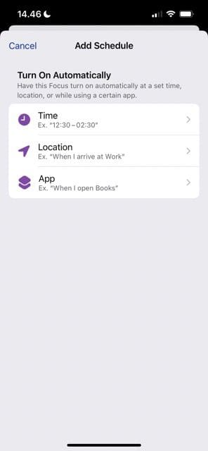 Snímek obrazovky zobrazující možnosti pro karty v systému iOS 16