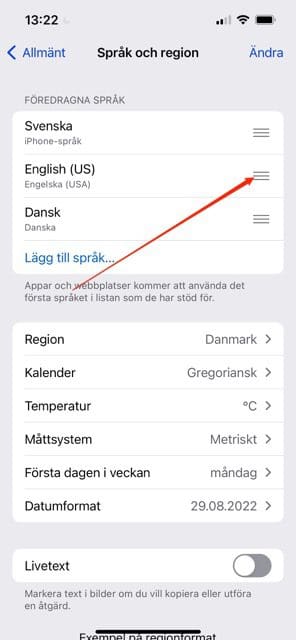 Näyttökaappaus, joka näyttää, kuinka haluttu kieli vaihdetaan iOS: ssä