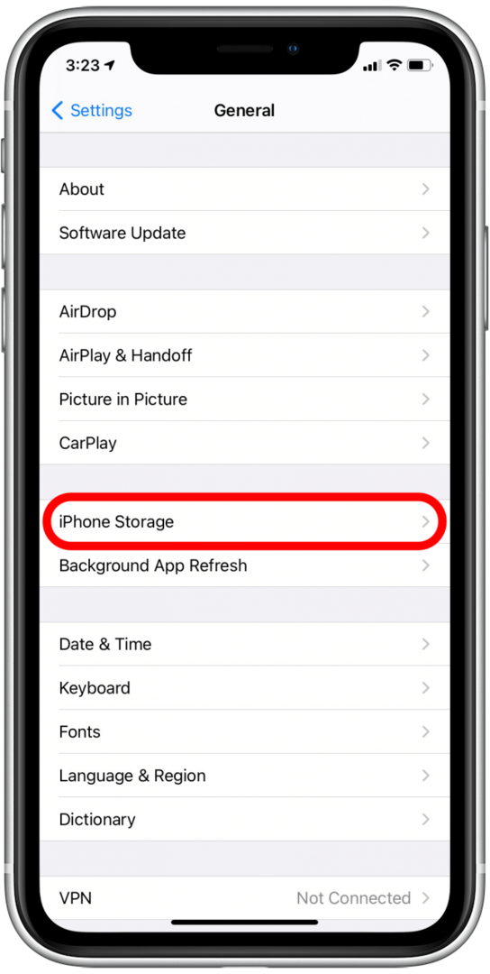Tryck på iPhone Storage eller iPad Storage