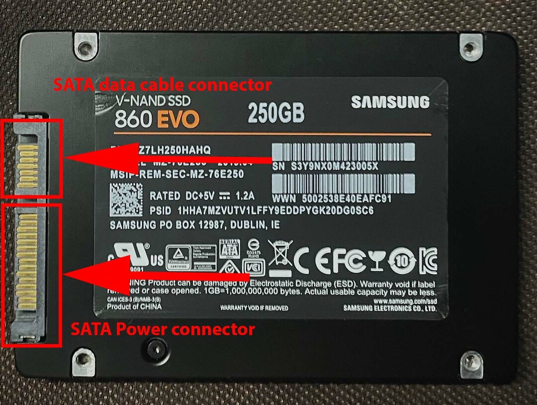 Ένα παράδειγμα μονάδας SATA SSD