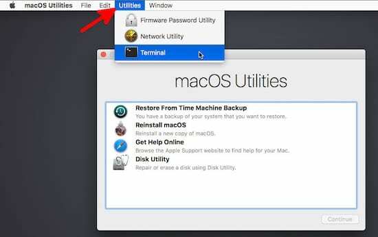 Posnetek zaslona načina za obnovitev macOS, ki v menijski vrstici poudari terminal Utilities