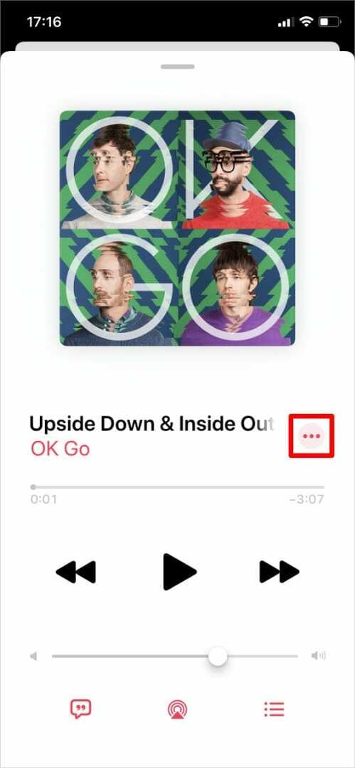 Кнопка з трьома крапками від Apple Music зараз грає