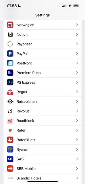 skärmdump som visar en lista över appar i inställningsappen på ios