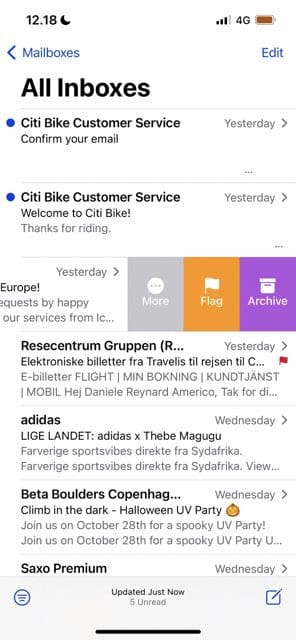 ekrānuzņēmums, kurā parādīta iespēja atzīmēt e-pasta ziņojumu kā karogu operētājsistēmā iOS
